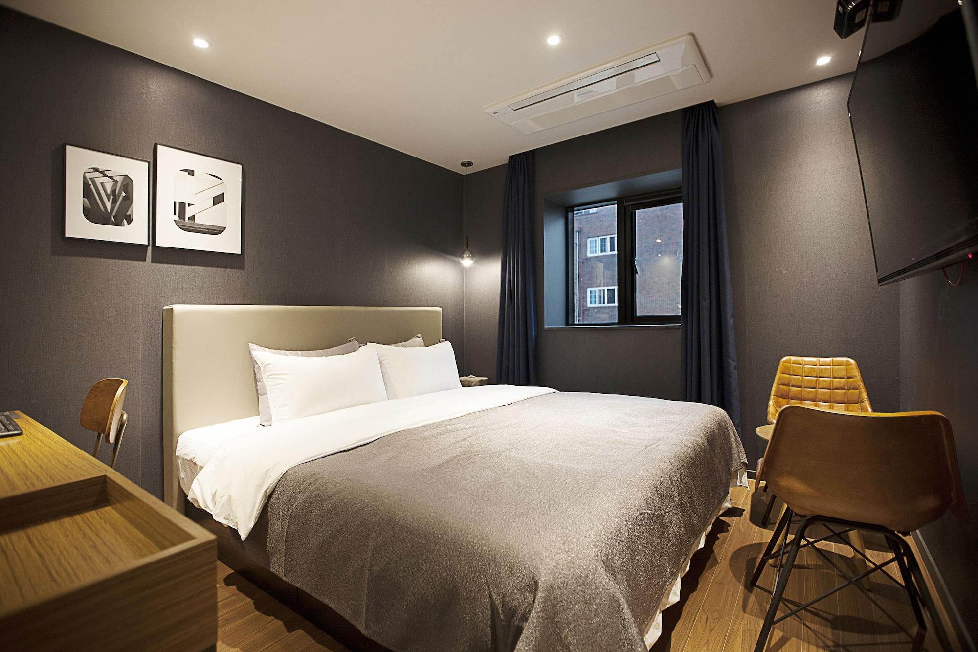 Brown Dot Hotel Changwon Exterior photo