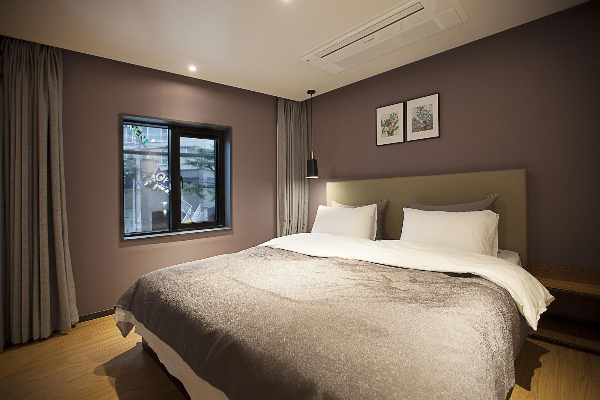 Brown Dot Hotel Changwon Exterior photo