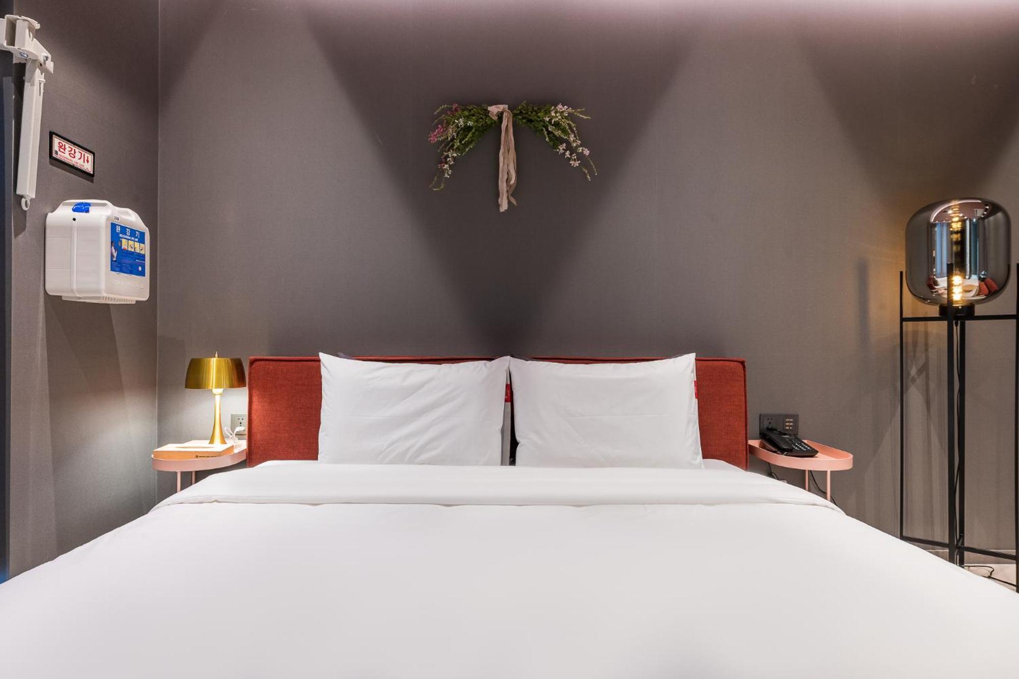Brown Dot Hotel Changwon Exterior photo