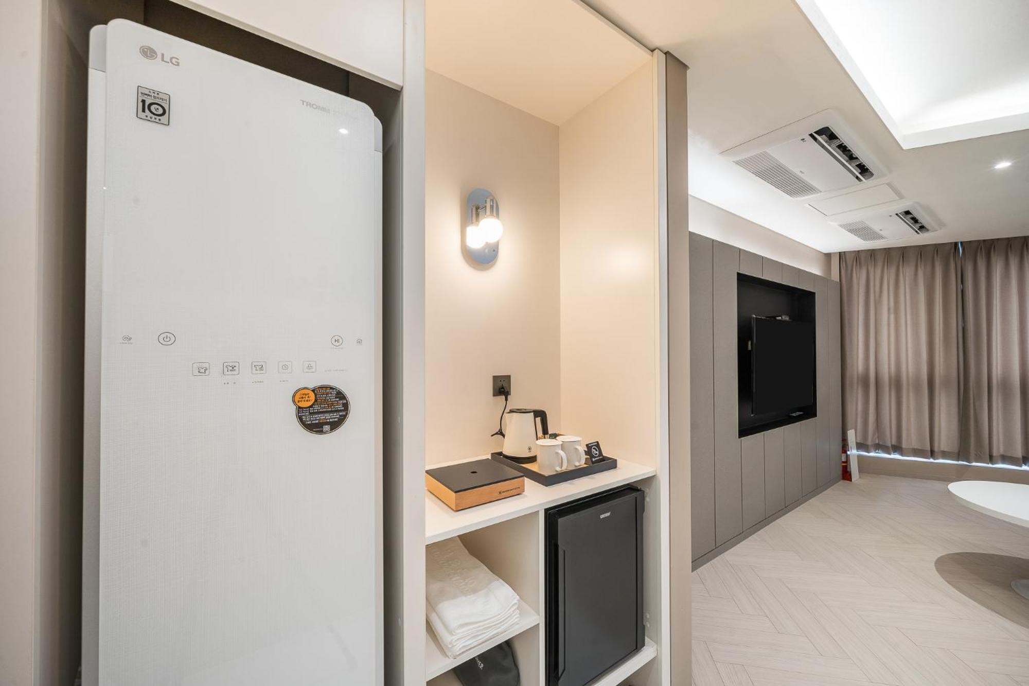 Brown Dot Hotel Changwon Exterior photo